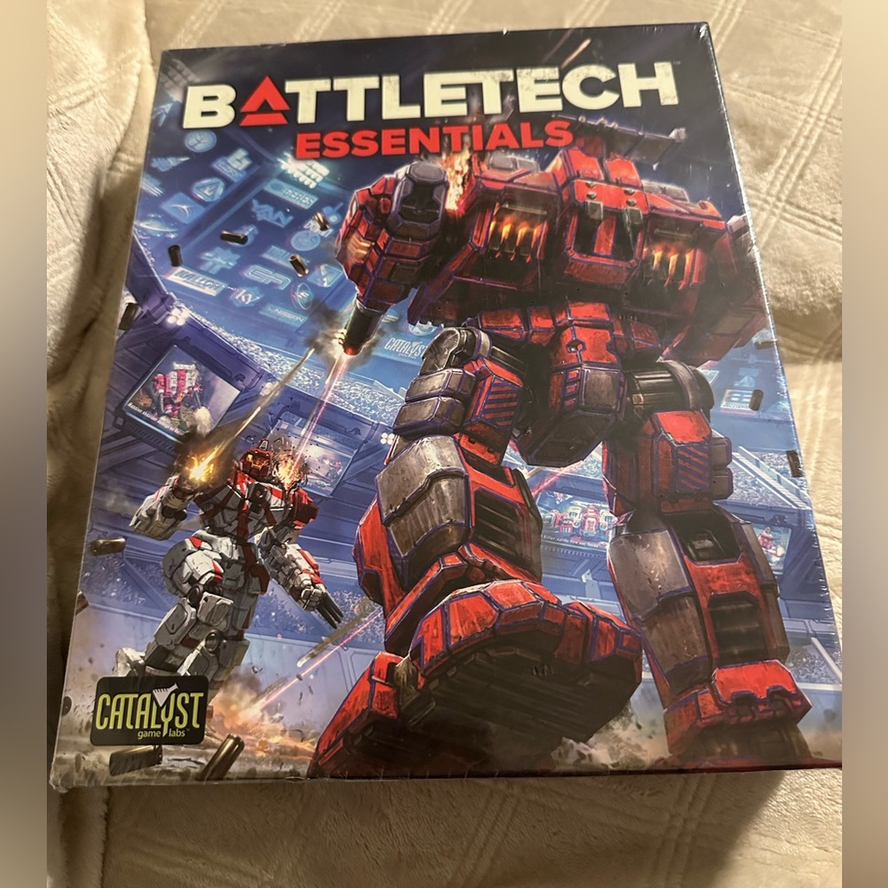 NIP BattleTech Essentials Game by Topps and Catalyst Game labs